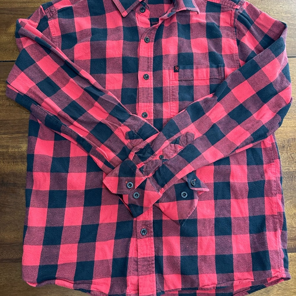Southpole Buffalo Plaid Flannel Shirt – Men’s Large (L)